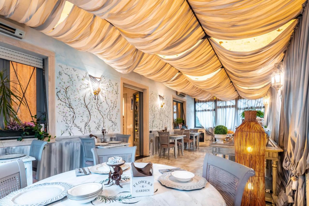 Hotel Luciana مارينا دي ماسا المظهر الخارجي الصورة