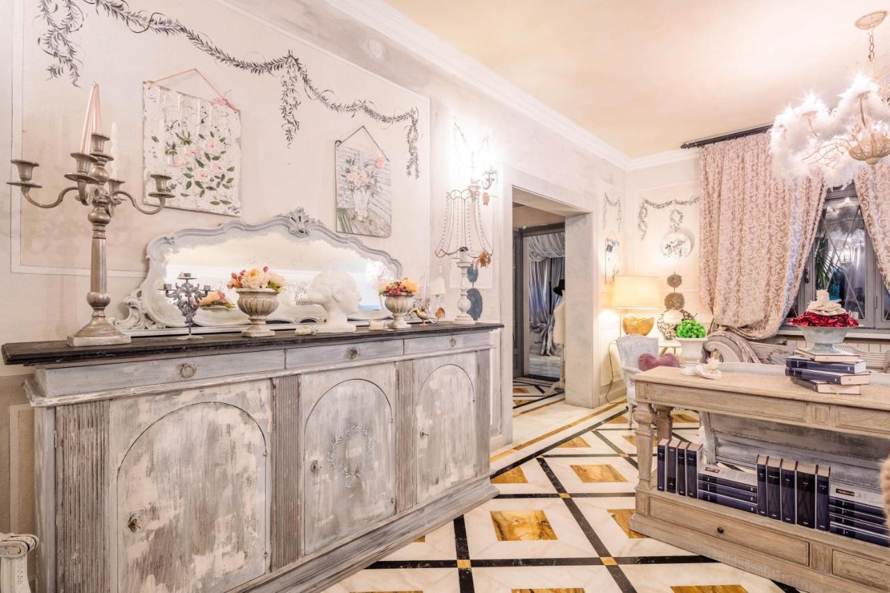 Hotel Luciana مارينا دي ماسا المظهر الخارجي الصورة